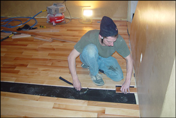 hardwood-flooring-installed